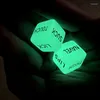 Party Favor Funny Glow in Dark Love Dice Dice Para Miłośnicy gry Pomoc Sex Toy Walentynki Prezent dla dziewczyny chłopaka