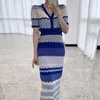 Vestidos de trabalho França Vintage Chic Verão Malha 2 Peça Set Mulheres Sexy V Neck Hit Color Onda Listrado Cardigan Tops Bodycon Saia Longa Ternos