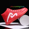 2021 New Stylish Running Shoes for Men Antiskid Damping Cool Outsole Walking Trekking Leisure Summer Running Zapatills Sneakers L12