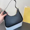 Designer hobo väskor kvinnor crossbody väskor axelväska handväska hobo slingväska äkta läderväskor handväskor påse kedja handväska messenger väska 240215