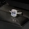 Изумрудная огранка 2ct Lab Diamond Ring Свадебные комплекты Настоящее серебро 925 пробы Обручальное кольцо для женщин Ювелирные изделия с драгоценными камнями 240130