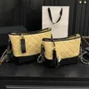 Vintage Women Designer Hobo Shoulder Bag 18/20cm Två-ton lapptäcke Design Aged Gold Hardware Two-Color Matelasse CLASSIC CROSS BODY Handbag 4 Colors Purse