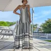 Casual Dresses Sexig V-ringad lapptäcke Halter Långt för kvinnor ärmlös rygglös tryck Vestidos Fashion Loose Robes 2024 sommar