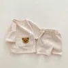 衣料品セット2024年夏の子供の女の子の男の子ショートスリーブワッフルビッグポケットベアトップTシャツショーツ子供幼児セット