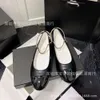 Tasarımcı Sandal Chaneles Loafer Ayakkabıları Yaz Küçük Zincir Ayakları Halk Mary Jane Bale Ayakkabı Prenses Tek Ayakkabı Peri Deri Ayakkabı