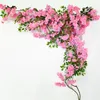 装飾的な花人工花天井hua teng背景壁エアコンチューブのブドウ登山木から桜の花をブロックする