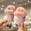 Pluche warme kindersnowboots Babymeisjesschoenen Katoenen schoenen Eerste wandelaars Antislip babylaars Peuterschoenen 240129