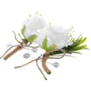 装飾的な花2PCSルームと花groommenのブートニエールは、結婚式の婚約のためにシミュレートされたバラのコサージュ