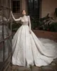 Glamouröse Hochzeitshochkragen Hochkragen Brautkleider Perlen Eine Linie Sweep -Zug -Braut Kleider Mitte Plus Size 418