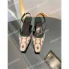 LUXO Feminino G slingback Sandálias bomba Os sapatos slingback Aria são apresentados em malha preta com motivos brilhantes de cristais Fechamento com fivela traseira Tamanho eur35-41