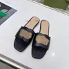 Ausgeschnittene Hausschuhe für Damen, Strand-Loafer, Designer-Schuhe, weiches Leder, 100 % Leder, mittlerer Absatz, Plattform, faule offene Zehensandalen, hohe Absätze, 35–44, 1,25 41