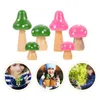 Décorations de jardin 6pcs Mini Sculpture de champignon en bois Adorable Ornements de pot de fleurs miniatures