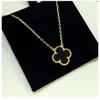 Van Clover Necklace Fashion Flowers Four-leaf Clover Womens Necklace Necklaces Jewelry