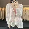 Malhas femininas primavera verão mulheres estilo chinês fivela suéter torcido flor protetor solar oco cardigan casual malha jaqueta macia top