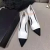 Obcasy projektanta Chaneles Sandal Spring Lato Spint płytkie usta Pearl Cienka Obcina Dopasowanie Seksowne profesjonalne buty na wysokim obcasie WXLM