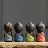 Mini Akcesoria ogrodowe Buddha Statua Tea Pet Ceramiczna Feng Shui Miniatury medytacyjne Dekor ogrodowy Rzeźba Dom Rysunek 240124