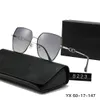 Designer Luxury Fashion Sunglasses Eyewear Sun Glasses Designer Brand Metal Frame Dark Glass Lenses For Mens Womens 8223