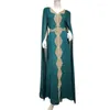 Etniska kläder Green Chiffon Long Cape Sleeve aftonklänningar Marockan kaftan med guldbroderi muslimska islamiska dubai saudiarabiska prom