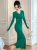 Sıradan Elbiseler Fransızca Zarif Uzun Elbise Kadınlar Retro Yeşil Elastik Twist Elmas Bodycon fırfırlar Fishtail Robe Party Bequet Vestidos Sonbahar