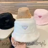 2023 Beanies Designer Winter Bean Men and Women Fashion Design Knit Hats Triangle Marker Fall Woolen Cap Letter Jacquard unisex varm