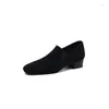 Модельные туфли, весенне-осенние женские лоферы из овечьей замши с квадратным носком, мягкие черные элегантные туфли на массивном каблуке