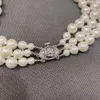 L'Impress Dowager ha tre strati di grandi perle piene di diamanti in Saturno Collana che vanta quella collana di personalità dolce e fresca e graziosa.