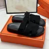 Darmowa wysyłka Chypre Sandal Women Designer Slides Chypre kapcie skórzane płótno zjeżdżalnia pomarańczowe czerwone luksusowe buty damskie rozmiar 35-42