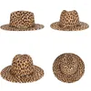 Berets Two Tone Fedora Hat Mens Womens Wide Brim Felt Leopard Belt Fivela Panama Jazz Dress