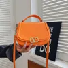 Nuova sella semicircolare con supporto piccolo Borsa a tracolla monospalla portatile da donna Borse da donna 2024 Sconto del 78% Negozio all'ingrosso