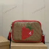 Diseñador Fresa Estilo Bolso cruzado Bolso de gran capacidad Bolso de hombro para mujer Bolso de cámara de lujo Bolso de concha Bolso de cubo Bolso de órgano femenino clásico Funda de almohada 240206