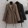 Mode Frauen Blazer Revers Braun Tasche Langarm Lose Jacke Frühling Herbst Entworfen Büro Anzüge Mantel Weibliche 240202