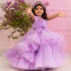 Ljuslila barn födelsedagsklänningar Flower Girl Dresses Puffy Pleated V Neck Tiered Tulle Ball Gowns For Little Girls For Wedding Beaded Bridal Gowns NF101