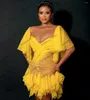 Robes de soirée élégantes jaune Tulle Mini femmes jolis volants à plusieurs niveaux maille Afrique robes de bal Chic col en V robe courte femme