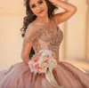 Roze Quinceanera -jurken 2024 Sweetheart Off Shoulder Princess Sweet 15 16 jaar oude verjaardag prom feestjurk Backless Gala Gift 0509