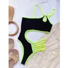 Maillots de bain pour femmes 1 épaule maillot de bain 2024 taille haute bikini de plage vert noir couture dames sexy maillot de bain creux femmes