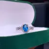 Cluster anéis boutique jóias 925 prata esterlina incrustada natural azul topázio gemstone menina anel mini moda cor profunda presente de aniversário da menina