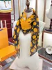 2024 Spring Fashion Scarves Designer Silk Scarf Shawl Small Squares High Quality Turbans Head Scarves Square Bandeaus Pannband för kvinnor Män VV 007