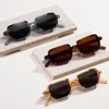 Солнцезащитные очки SOEI, винтажные квадратные заклепки, мужские градиентные оттенки UV400, модные оливково-зеленые женские трендовые маленькие прямоугольные солнцезащитные очки