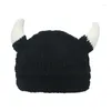 ベレー帽の手作りバイキングかぎ針編みビーニービーニー面白い帽子と雄牛の角