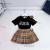 Nouvelle robe de créateurs de bébé su Kids Girls Boy Shorts jupe Childrens Classic Clothes ensembles Lettre Vêtements Half manche