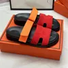 Darmowa wysyłka Chypre Sandal Women Designer Slides Chypre kapcie skórzane płótno zjeżdżalnia pomarańczowe czerwone luksusowe buty damskie rozmiar 35-42