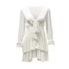 Robes décontractées Ouslee Femmes Robe blanche Bowknot Ruffle Beach Lace Up Solide Couleur Lanterne Manches Chic Court Mini Col V Sheer