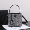 5A Drawstring Fashion Bucket Shoulder Bag Crystal Diamond Metal Sequins Stora kapacitet Klassisk riktig läderdesigner Luxury Bag