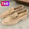 Mocassini firmati Scarpe Loro Donna Uomo Sneaker casual Ciondoli estivi Walker Suola bianca Mocassino in pelle scamosciata Tricolore Barca in polvere Scarpe da donna da uomo Chaussure