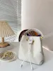 Designer de luxo feminino nova série poi Bobo Nano mini balde bolsa feminina bolsa crossbody suave e elegante toque suave fada sensação visual instantânea 20cm