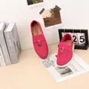 Mocasines loafers skor för kvinnliga sneakers röda mocka läderlägenheter män hög kvalitet svart 240124