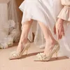 Klänning skoess båg knut löstagbar smal klack hög klack bröllop fotokristallshow han två bär skor för kvinnor