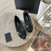 Designer Sandalo Chanele Scarpe mocassini Lettere con papilla con scarpa singola femmina Baita Baita Summer Casual Casuals Couth Round Testa Gallet alla moda
