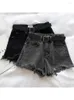 Женские шорты серые мини-джинсы 90-х годов Эстетические мешковатые джинсы Эмо 2000-х годов Y2k Винтажные короткие брюки с кисточками Одежда в стиле Харадзюку