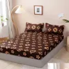 Conjuntos de cama Design de moda Folha de cama na moda Protetor de colchão doméstico Poeira Er Colcha antiderrapante com fronha Top F0087 21031 Dhlmp